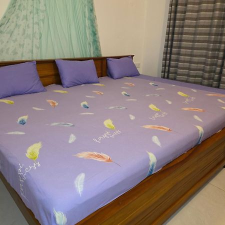 Weerakoon Garden Guest Hotel Хикадува Екстериор снимка