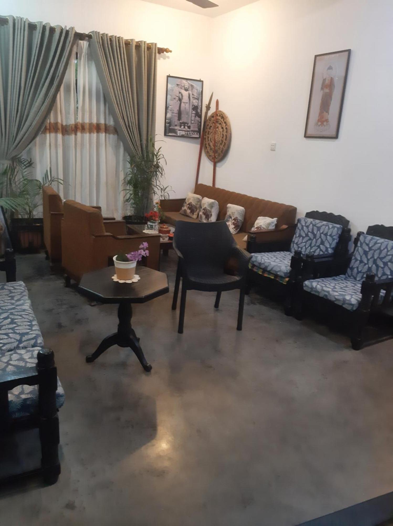 Weerakoon Garden Guest Hotel Хикадува Екстериор снимка
