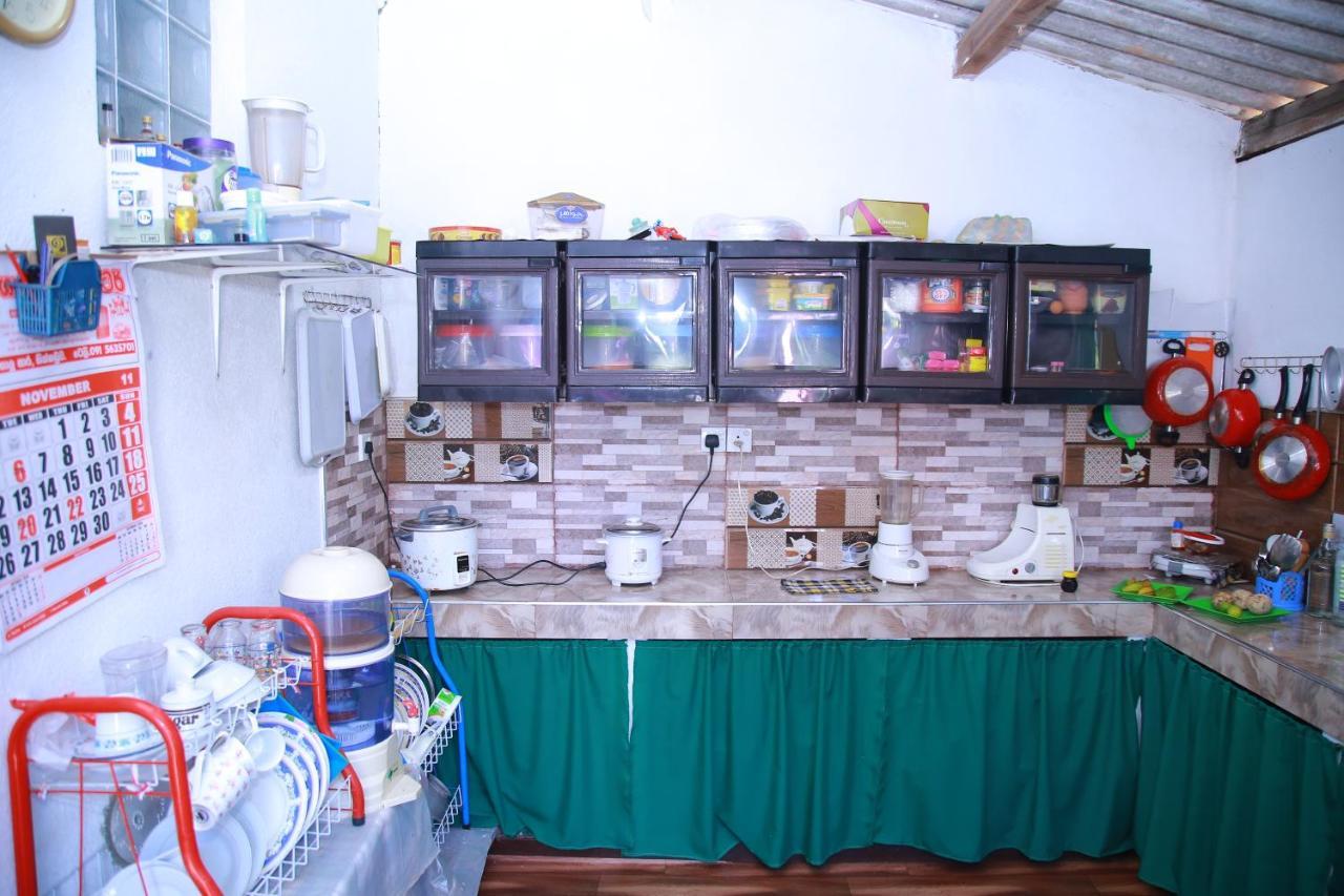 Weerakoon Garden Guest Hotel Хикадува Екстериор снимка